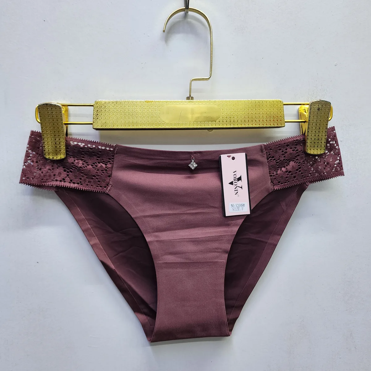 Seamless Silk Bikini Panties with Lace Detail – Petite Sizes 8 & 10